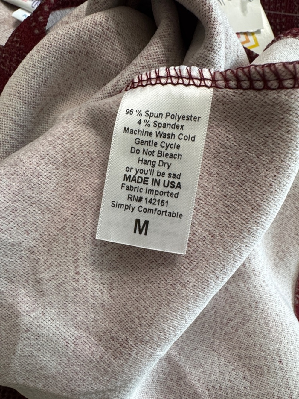 Lu La Roe: Women's Burgundy Patterned Pencil Midi Skirt - Picture 4 of 4